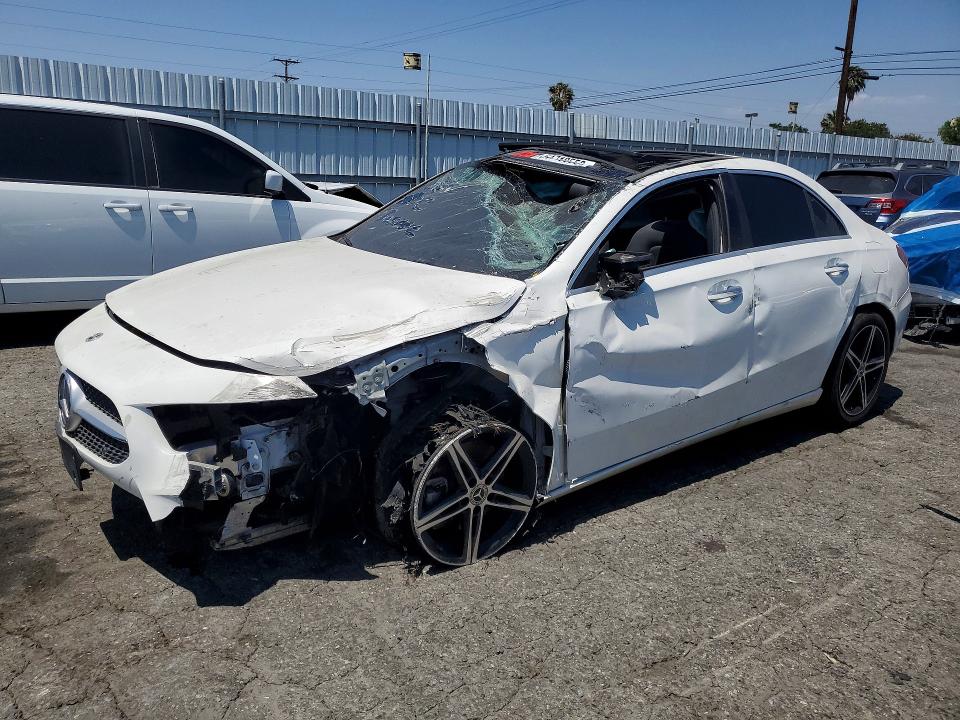 2022 Mercedes-benz A-class VIN W1K3G4EB4NJ325882 COPART salvage auction — FRONT END, CA - DIS/DLR/EXP ONLY CLEAN TITLE, sold $2,600 on 2026-07-02 (photo 1)