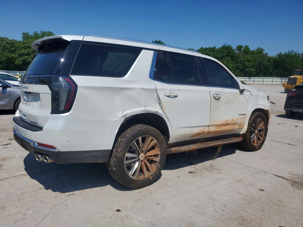 2025 Chevrolet Tahoe VIN 1GNS6SR82SR246680 COPART salvage auction — Side, OK - CERT OF TITLE-SALVAGE, sold $37,500 on 2026-06-30 (photo 3)