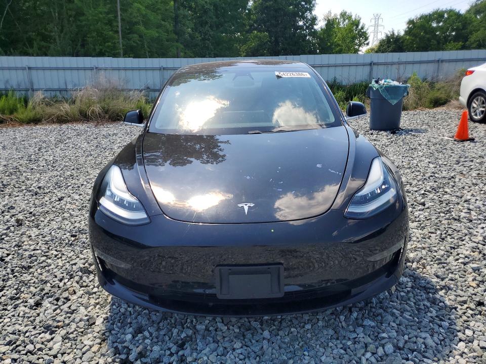 2018 Tesla Model 3 VIN 5YJ3E1EA1JF152281 COPART salvage auction — SIDE, Nc - Salvage Certificate Of Title, sold $3,000 on 2026-07-15 (photo 5)