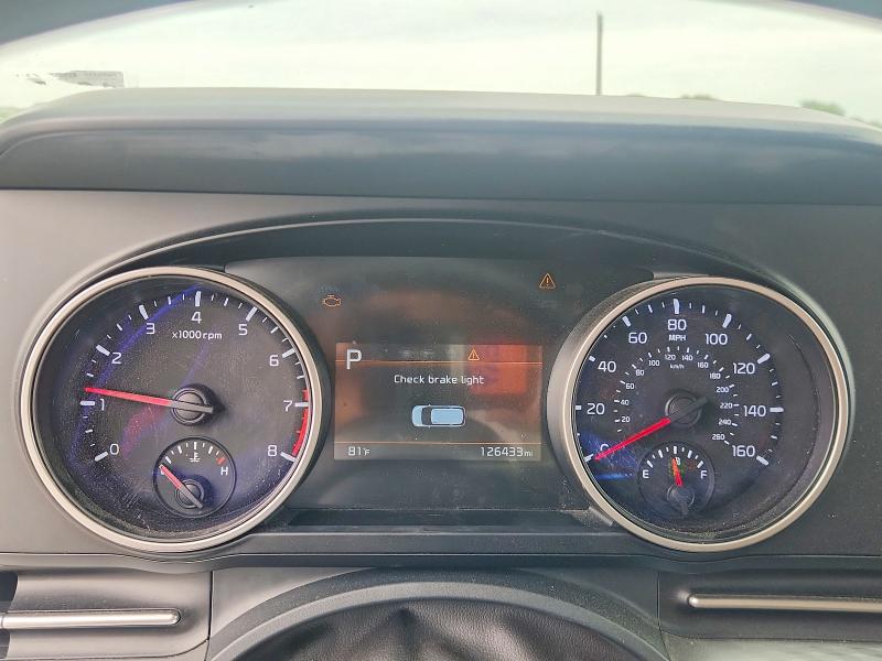 2022 Kia Carnival VIN KNDNB4H3XN6137473 COPART salvage auction — SIDE, Tx - Certificate Of Title, sold $200 on 2026-07-16 (photo 9)