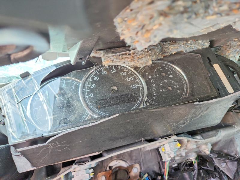 2006 Buick Lacrosse VIN 2G4WD582061257587 COPART salvage auction — FRONT END, Tn - Salvage Certificate, sold $40 on 2026-07-09 (photo 9)