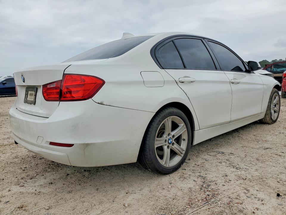 2013 BMW VIN WBA3B1C50DK128606 COPART salvage auction — FRONT END, Tx - Salvage Vehicle Title, sold $600 on 2026-07-10 (photo 3)