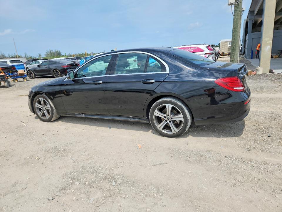2020 Mercedes-benz E-klasse VIN WDDZF8EBXLA732266 COPART salvage auction — MINOR DENT/SCRATCHES, Fl - Certificate Of Title, sold $16,500 on 2026-07-28 (photo 2)