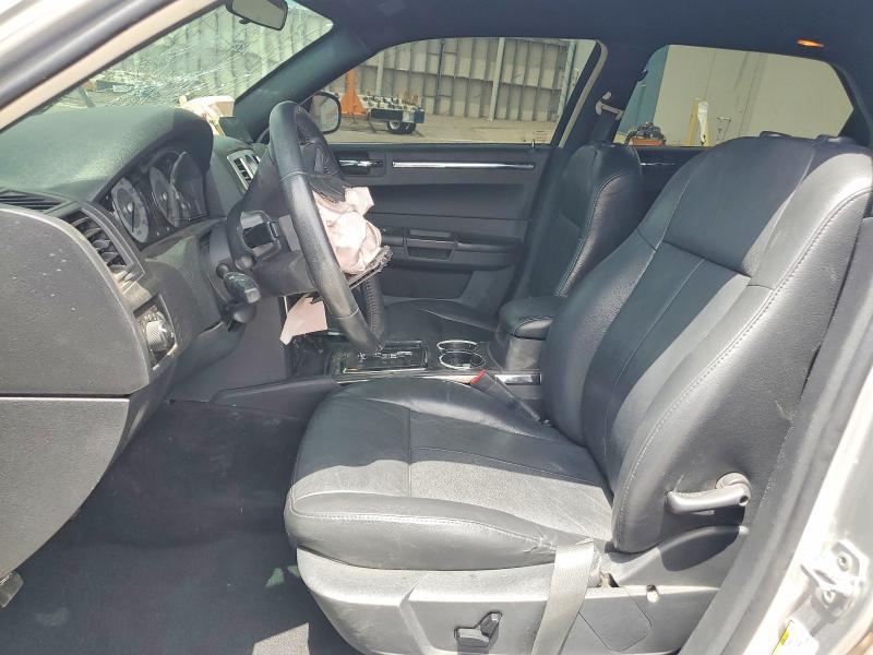 2010 Chrysler 300 VIN 2C3CA5CV4AH201190 COPART salvage auction — FRONT END, Tx - Salvage Vehicle Title, sold $125 on 2026-07-10 (photo 7)
