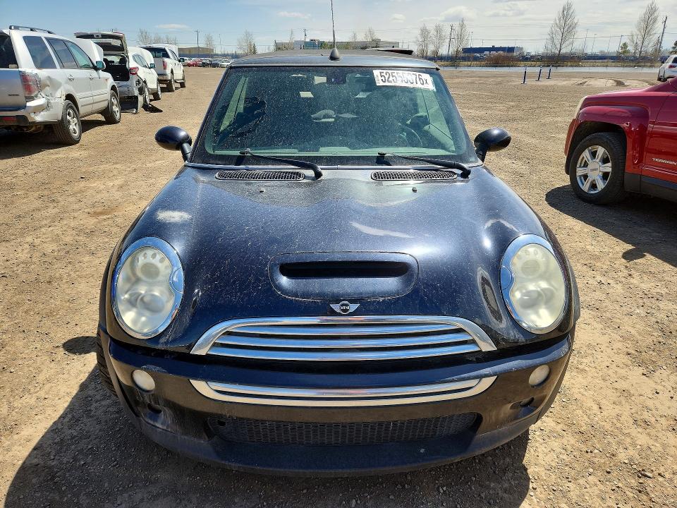 2008 Mini Cooper VIN WMWRH33558TU81041 COPART salvage auction — VANDALISM, Ab - Bos - Active, sold $2,550 on 2026-07-21 (photo 5)