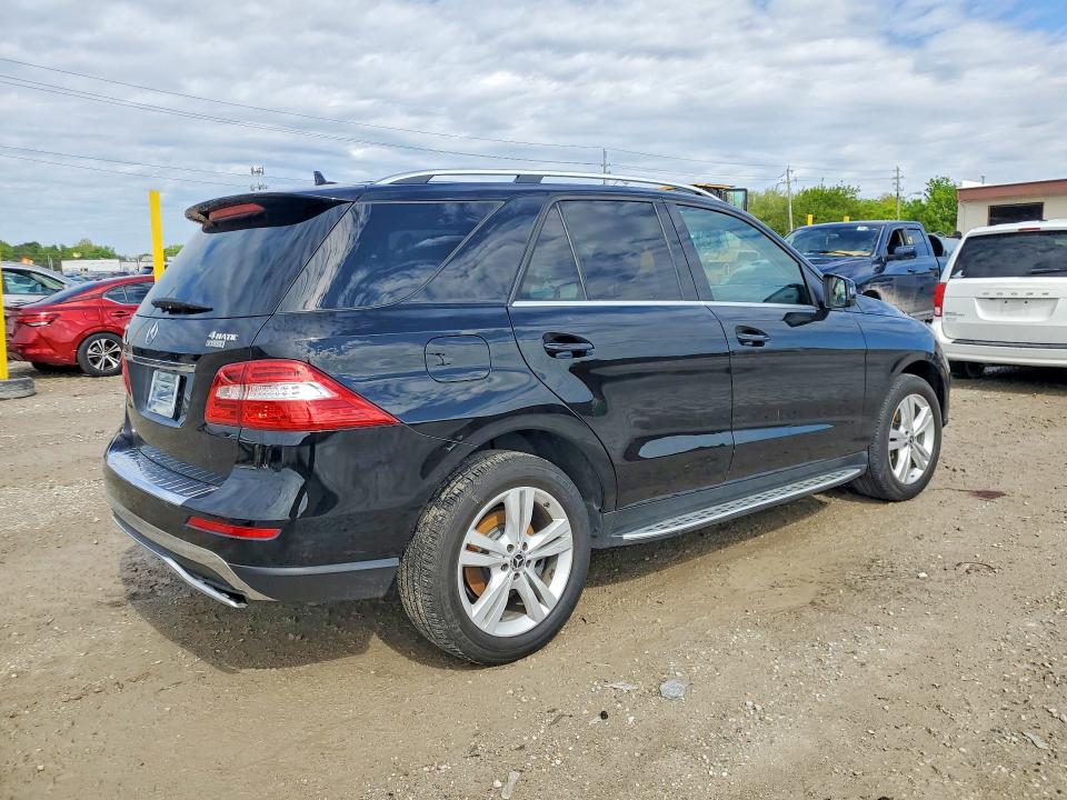 2014 Mercedes-benz VIN 4JGDA5HB1EA412667 COPART salvage auction — SIDE, In - Cert Of Title-Salvage Title, sold $4,800 on 2026-07-10 (photo 3)