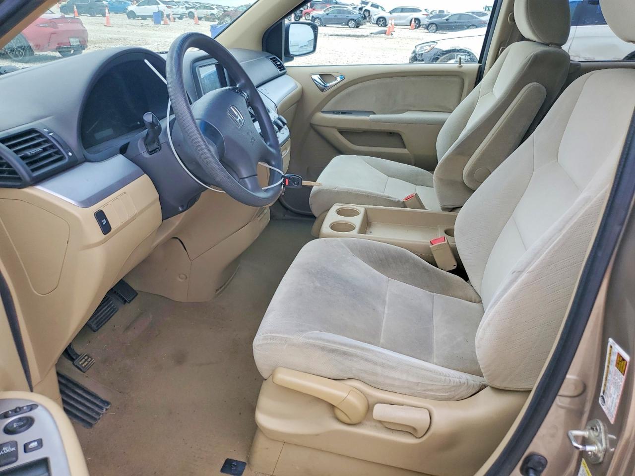 2010 Honda Odyssey VIN 5FNRL3H20AB001531 COPART salvage auction — Side, TX - SALVAGE VEHICLE TITLE, sold $400 on 2026-07-09 (photo 7)