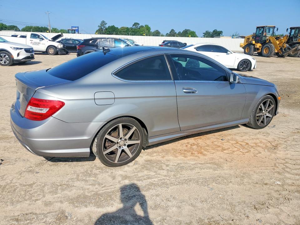 2015 Mercedes-benz C-klasse VIN WDDGJ4HB7FG402208 COPART salvage auction — FRONT END, Al - Cert Of Title-Salvage Title, sold $925 on 2026-07-02 (photo 3)