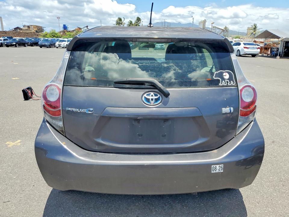 2014 Toyota Prius c VIN JTDKDTB3XE1570143 COPART salvage auction — MINOR DENT/SCRATCHES, HI - CERTIFICATE OF TITLE, sold $90 on 2026-07-27 (photo 6)