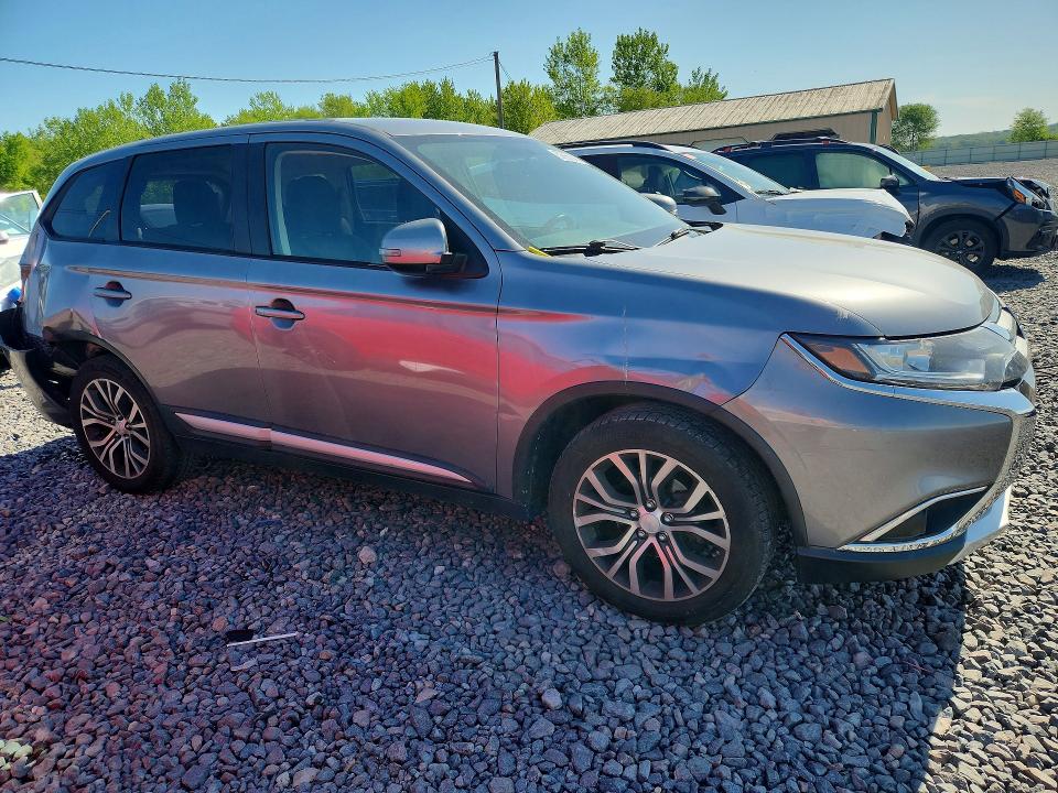 2017 Mitsubishi Outlander VIN JA4AZ3A38HZ045614 COPART salvage auction — REAR END, Il - Salvage Certificate, sold $2,150 on 2026-07-27 (photo 4)