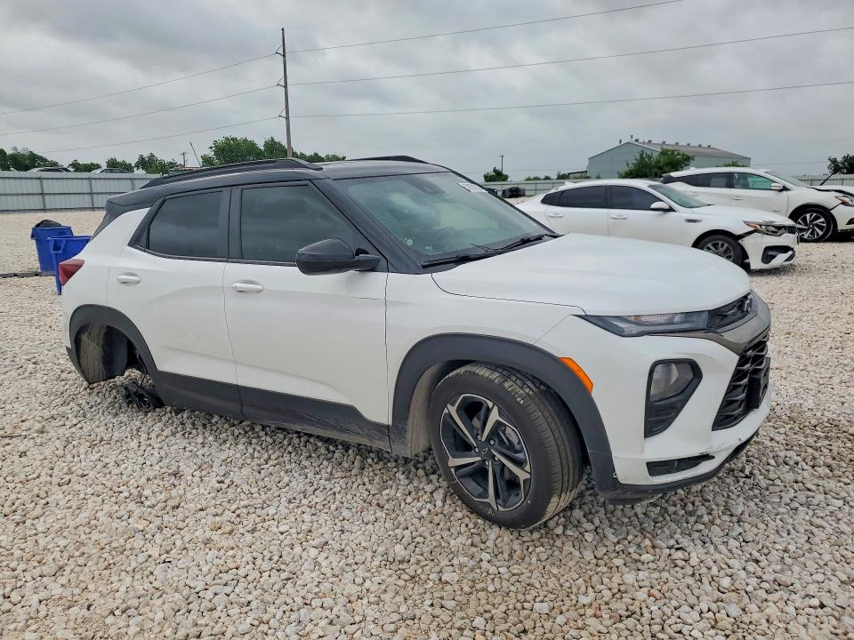 2022 Chevrolet Trailblazer VIN KL79MTSL4NB014948 COPART salvage auction — SIDE, Tx - Salvage Vehicle Title, sold $3,450 on 2026-07-30 (photo 4)