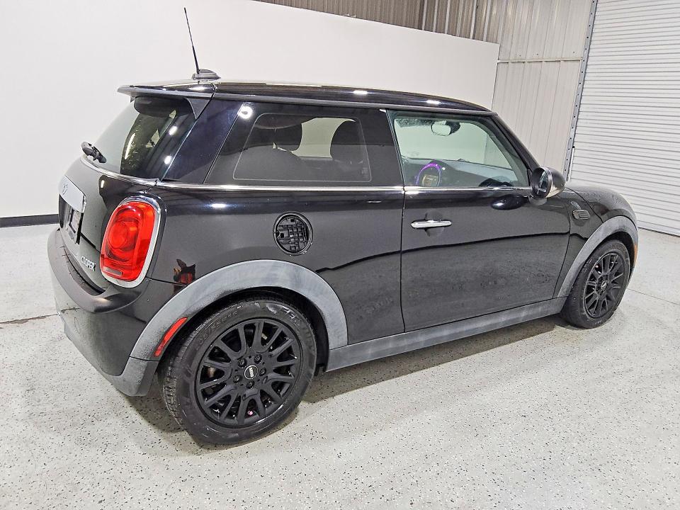 2015 Mini Cooper VIN WMWXM5C56F3A57074 COPART salvage auction — MINOR DENT/SCRATCHES, Fl - Certificate Of Title, sold $775 on 2026-07-14 (photo 3)