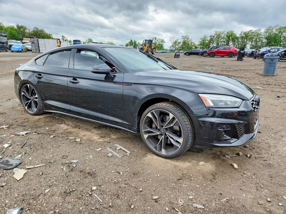 2025 Audi Rs5 VIN WAUC4CF52SA012733 COPART salvage auction — SIDE, Md - Cert Of Salvage > 75% Damage, sold $375 on 2026-07-16 (photo 4)