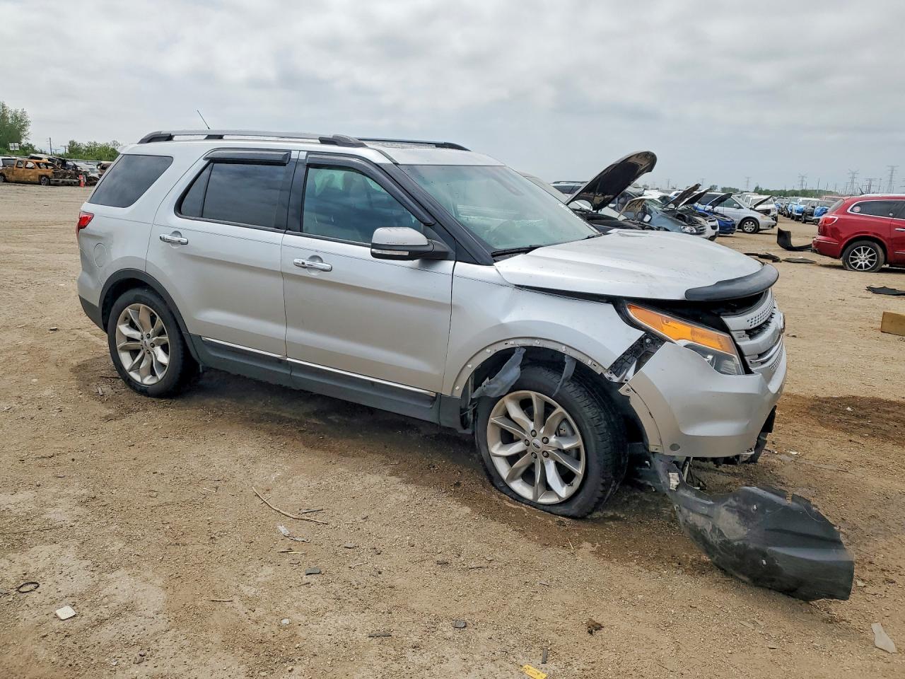 2015 Ford Explorer VIN 1FM5K7F81FGC38425 COPART salvage auction — Side, IL - SALVAGE CERTIFICATE, sold $575 on 2026-07-02 (photo 4)