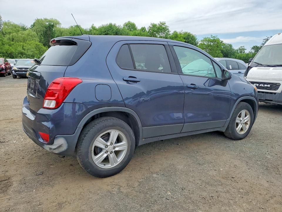 2019 Chevrolet Trax VIN 3GNCJKSB8KL193760 COPART salvage auction — MINOR DENT/SCRATCHES, Ct - Certificate Of Title, sold $3,150 on 2026-07-09 (photo 3)
