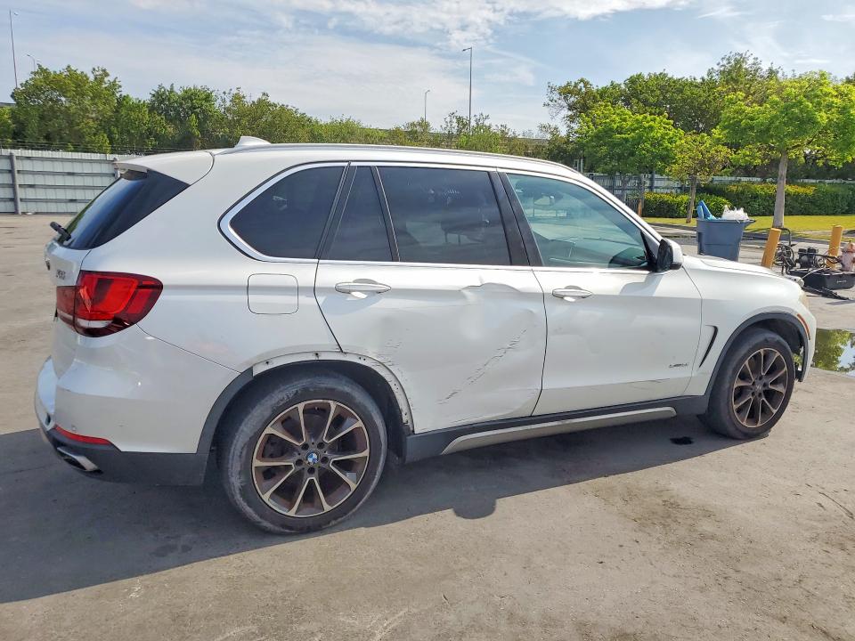 2018 BMW VIN 5UXKR2C58J0Z20976 COPART salvage auction — MECHANICAL, In - Certificate Of Title (P), sold $7,200 on 2026-07-29 (photo 3)