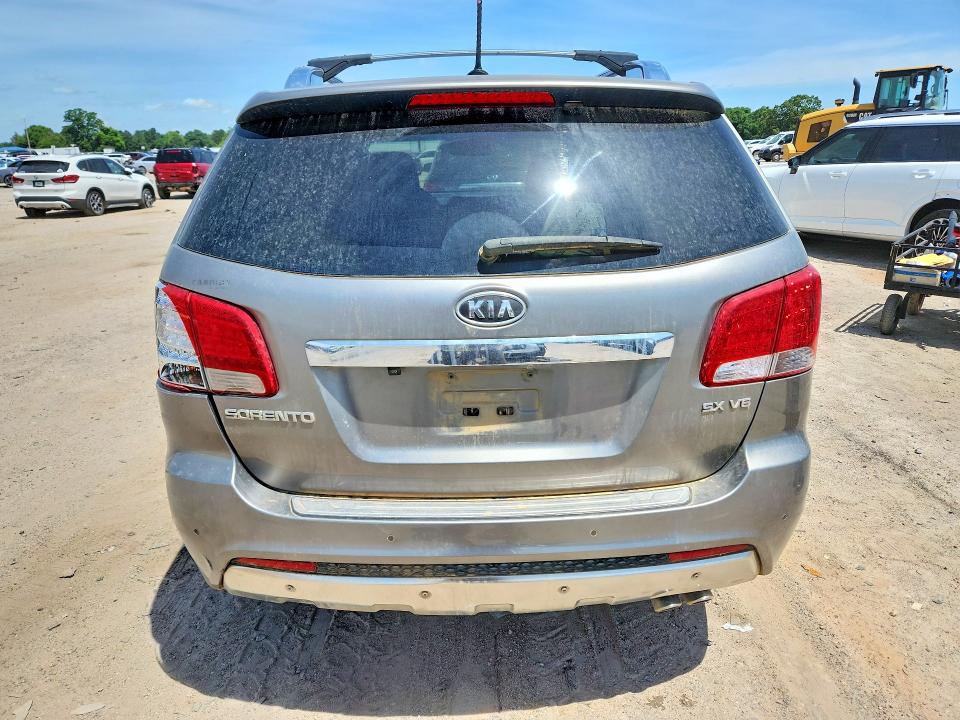 2012 Kia VIN 5XYKW4A26CG243325 COPART salvage auction — SIDE, Fl - Cert Of Title Slvg Rebuildable, sold $800 on 2026-07-02 (photo 6)