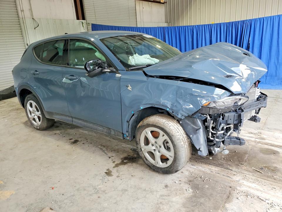 2024 Dodge Hornet VIN ZACNDFAN0R3A44473 COPART salvage auction — FRONT END, Va - Certificate Of Title (P), sold $5,200 on 2026-07-30 (photo 4)