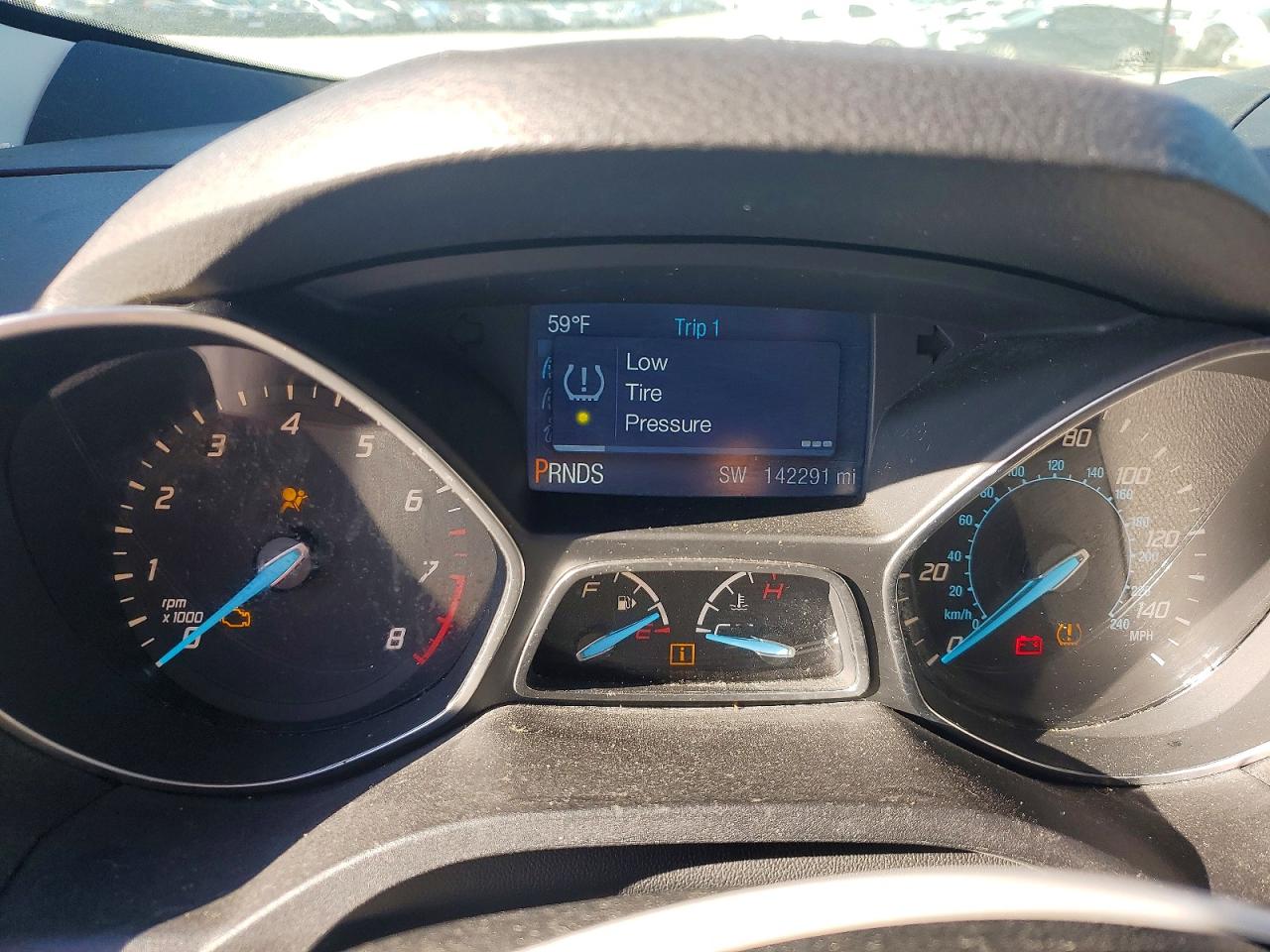 2015 Ford Escape VIN 1FMCU0GX3FUA98961 COPART salvage auction — Side, GA - CERT OF TITLE-COURT ORDER, sold $2,300 on 2026-07-06 (photo 9)