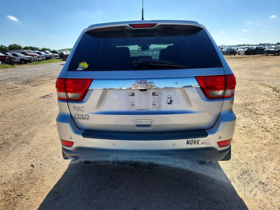2011 Jeep Grand cherokee VIN 1J4RR4GT7BC509843 COPART salvage auction — MINOR DENT/SCRATCHES, Wa - Vehicle Cert Of Ownership-Titl (P), sold $1,500 on 2026-07-02 (photo 6)
