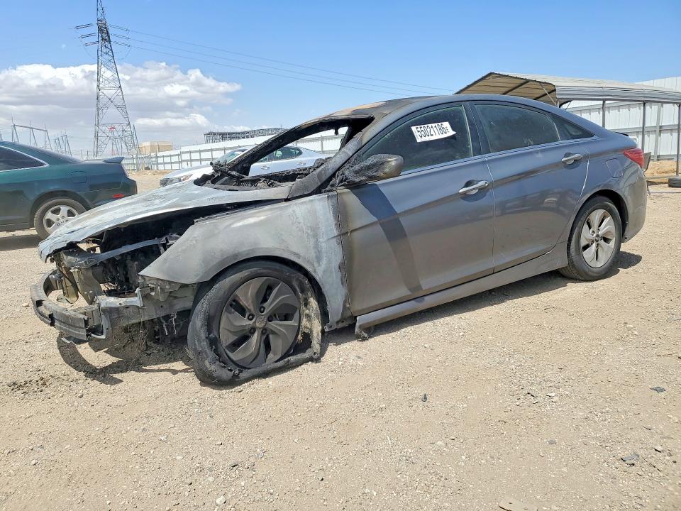 2014 Hyundai Accent VIN KMHCU5AE9EU158082 COPART salvage auction — FRONT END, Ca - Salvage Certificate, sold $625 on 2026-07-20 (photo 1)