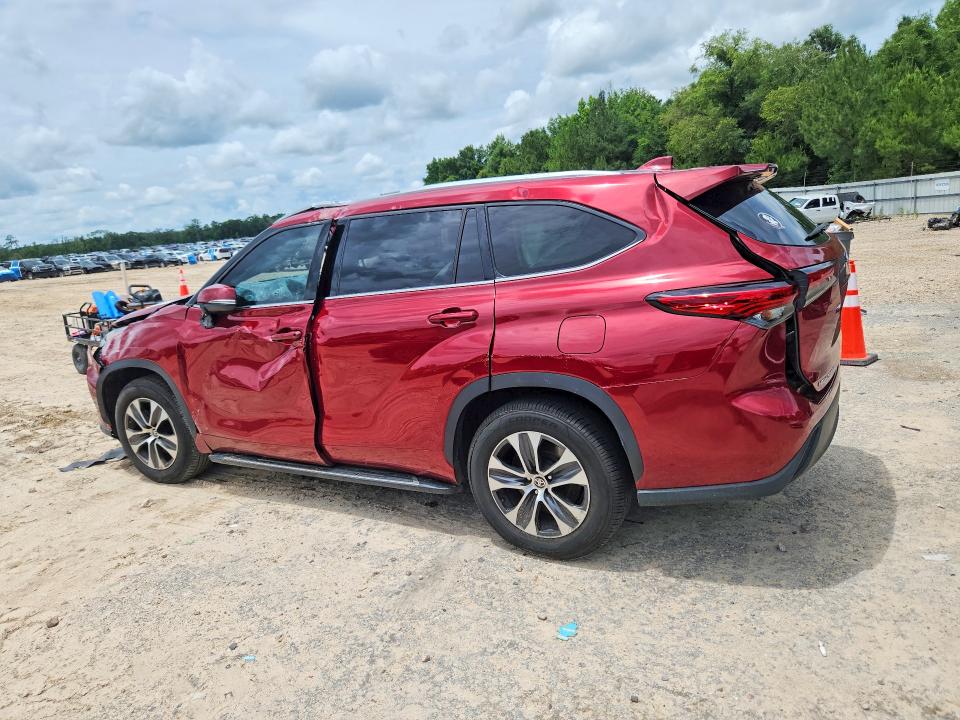 2021 Toyota Highlander VIN 5TDHZRAHXMS039439 COPART salvage auction — ROLLOVER, Fl - Certificate Of Destruction, sold $6,400 on 2026-07-06 (photo 2)