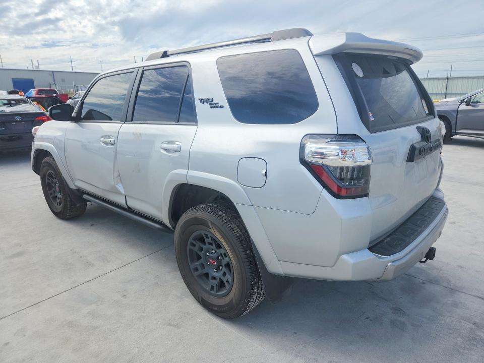 2023 Toyota 4runner VIN JTERU5JR6P6191724 COPART salvage auction — FRONT END, Tx - Salvage Vehicle Title, sold $17,700 on 2026-07-10 (photo 2)