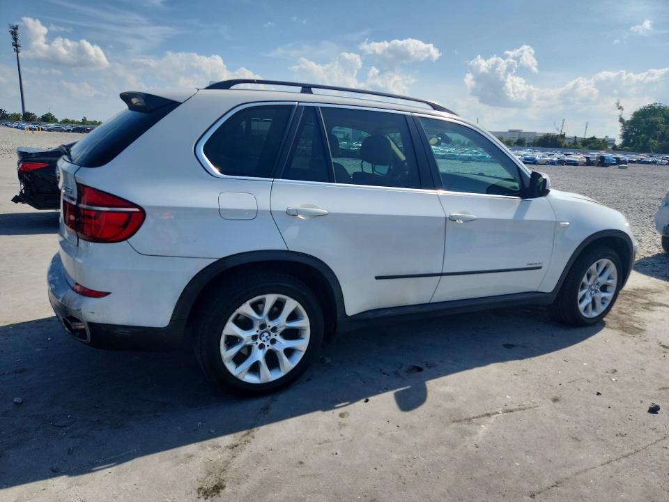 2013 BMW X5 VIN 5UXZW0C54D0B91491 COPART salvage auction — MINOR DENT/SCRATCHES, Fl - Certificate Of Title, sold $675 on 2026-07-27 (photo 3)