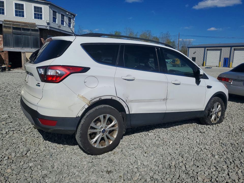 2018 Ford Escape VIN 1FMCU9GD1JUC88342 COPART salvage auction — REAR END, Salvage Title, sold $1,300 on 2026-07-29 (photo 3)