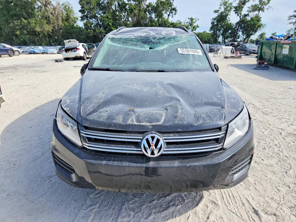 2018 Volkswagen Tiguan VIN WVGAV7AX4JK006072 COPART salvage auction — ROLLOVER, Fl - Cert Of Title Slvg Rebuildable, sold $775 on 2026-08-11 (photo 5)
