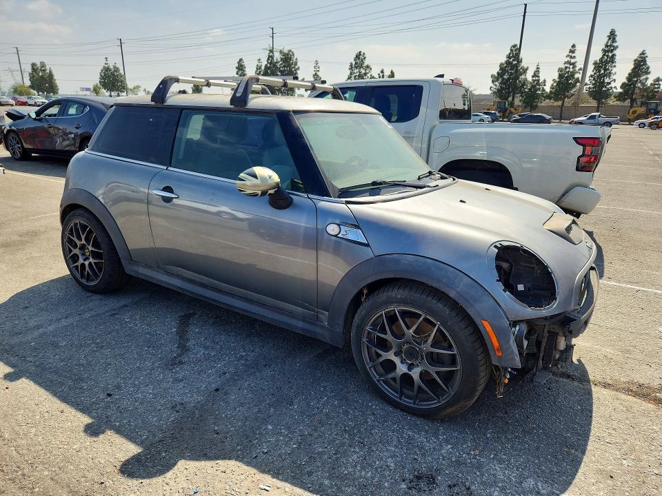 2010 Mini Cooper VIN WMWMF7C53ATZ73127 COPART salvage auction — FRONT END, Ca - Lien Papers-Salvage Or Ac, sold $300 on 2026-07-14 (photo 4)