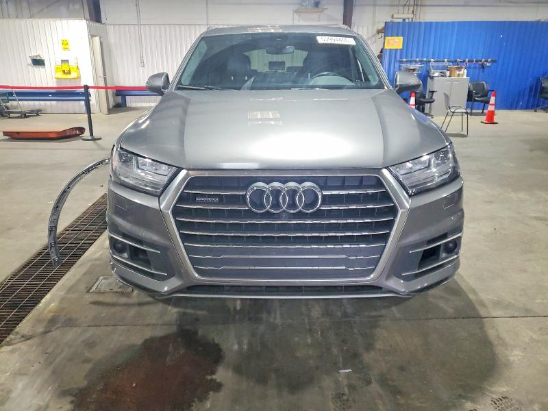 2018 Audi Q7 VIN WA1LAAF72JD023711 COPART salvage auction — SIDE, Co - Public - Salvage Title, sold $7,300 on 2026-07-25 (photo 5)