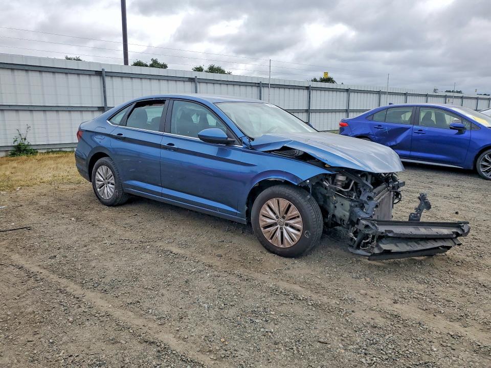 2019 Volkswagen Jetta VIN 3VWC57BU7KM037602 COPART salvage auction — FRONT END, Ca - Dis/Dlr/Exp Only Clean Title, sold $2,400 on 2026-07-21 (photo 4)