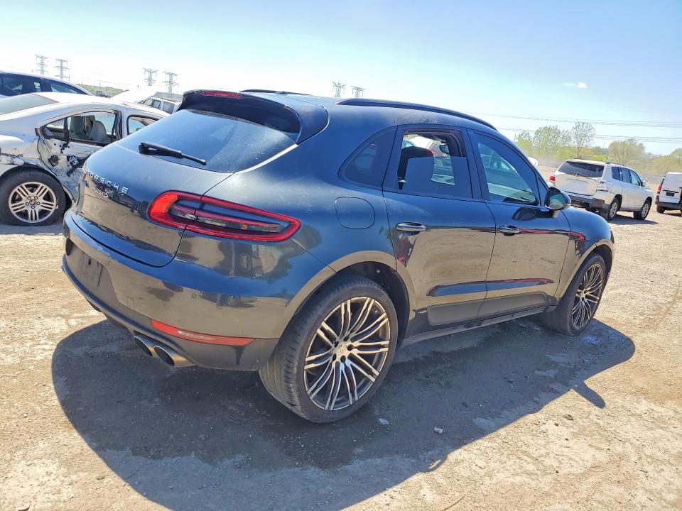 2017 Porsche Macan VIN WP1AB2A56HLB15523 COPART salvage auction — WATER/FLOOD, Il - Salvage Certificate, sold $5,300 on 2026-08-11 (photo 3)