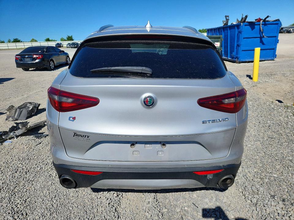 2018 Alfa romeo VIN ZASFAKAN4J7B78197 COPART salvage auction — FRONT END, Il - Salvage Certificate, sold $475 on 2026-08-13 (photo 6)