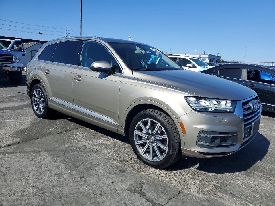 2017 Audi Q7 VIN WA1LAAF77HD008647 COPART salvage auction — REAR END, Ca - Dis/Dlr/Exp Only Clean Title, sold $7,500 on 2026-07-08 (photo 4)