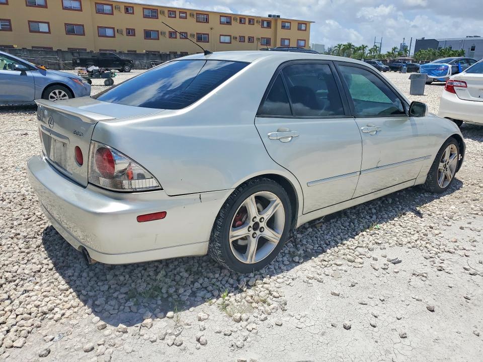 2003 Lexus Is 300 VIN JTHBD192X30077677 COPART salvage auction — FRONT END, FL - CERT OF TITLE SLVG REBUILDABLE, sold $450 on 2026-07-07 (photo 3)