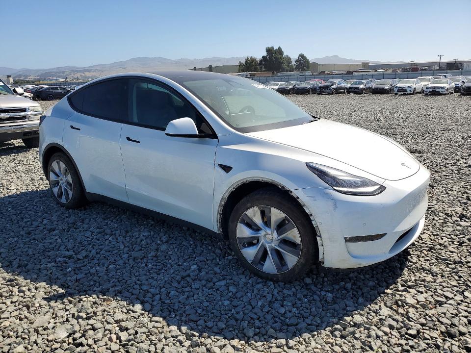 2022 Tesla Model y VIN 7SAYGDEE9NF356338 COPART salvage auction — FRONT END, Ca - Salvage Certificate, sold $13,400 on 2026-07-27 (photo 4)