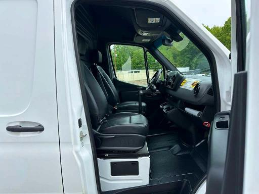 2022 Mercedes-benz Sprinter VIN W1Y40CHY2NT083042 COPART salvage auction — MINOR DENT/SCRATCHES, Pa - Cert Of Title (P), sold $17,100 on 2026-07-29 (photo 7)