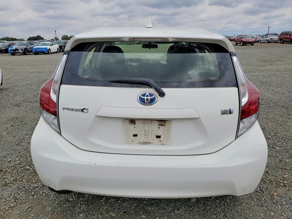 2016 Toyota Prius c VIN JTDKDTB30G1126532 COPART salvage auction — FRONT END, CA - SALVAGE CERTIFICATE, sold $1,500 on 2026-07-14 (photo 6)