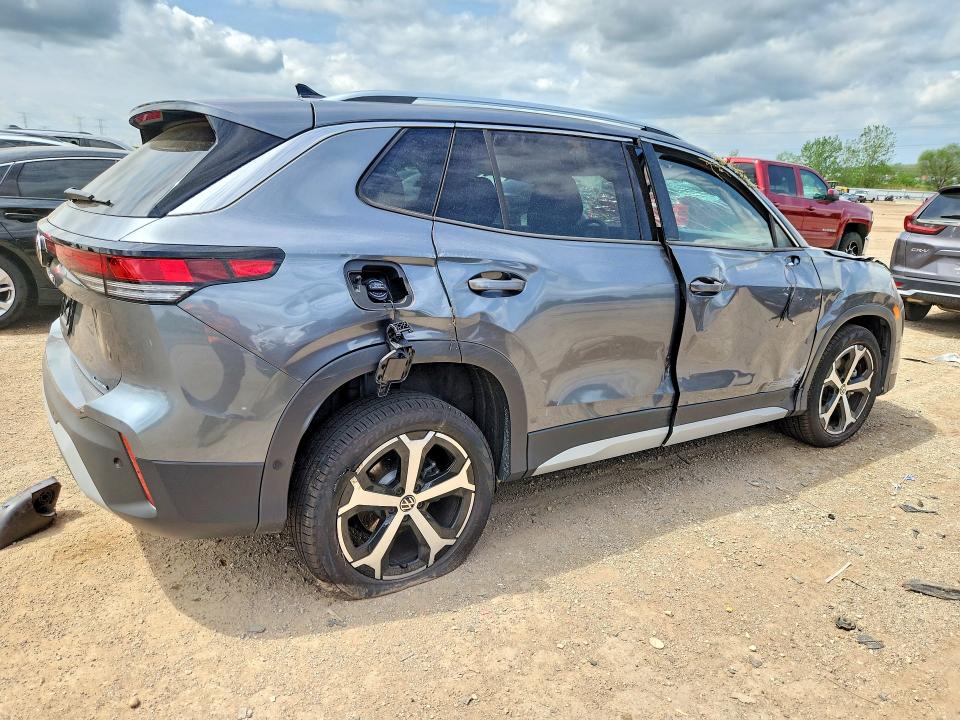 2026 Volkswagen Tiguan VIN 3VVMR7RM0TM070204 COPART salvage auction — ROLLOVER, Il - Junking Cert Of A Vehicle, sold $4,800 on 2026-07-09 (photo 3)