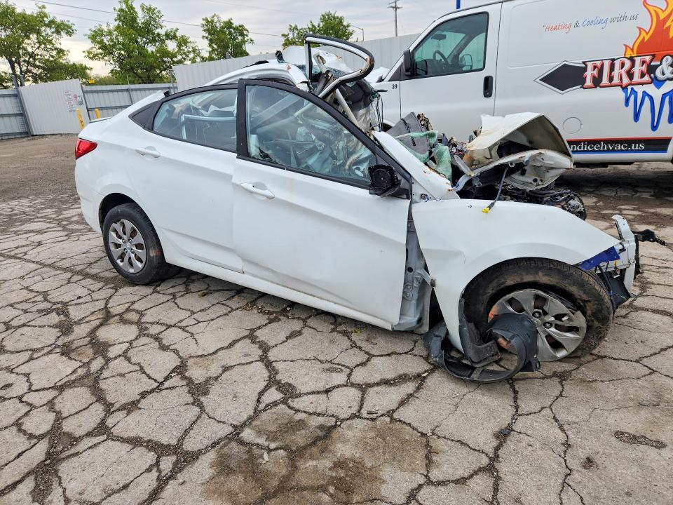2017 Hyundai Accent VIN KMHCT4AE9HU192931 COPART salvage auction — ALL OVER, In - Cert Of Title-Salvage Title, sold $90 on 2026-07-06 (photo 4)