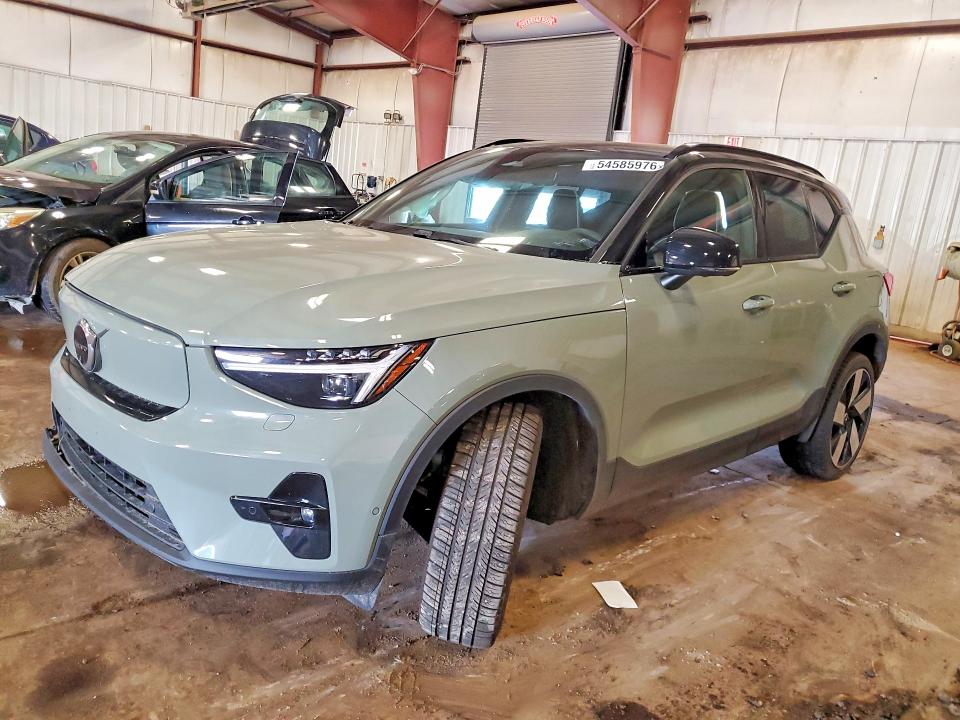 2024 Volvo Xc40 VIN YV4ER3XM5R2248085 COPART salvage auction — FRONT END, Mi - Scrap Certificate Of Title, sold $12,100 on 2026-08-07 (photo 1)