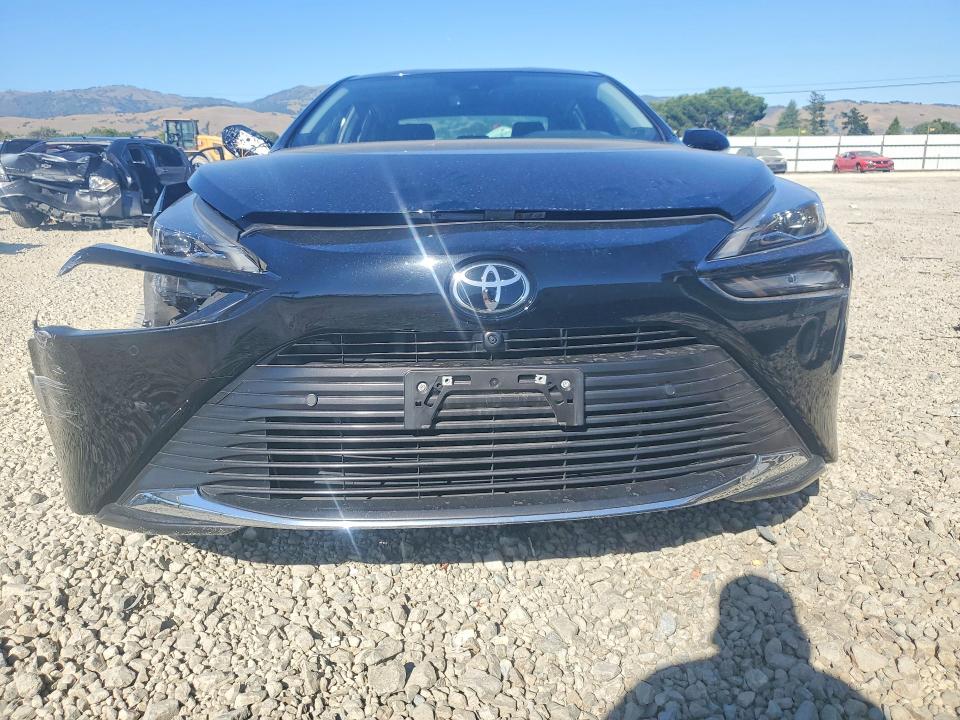 2023 Toyota Mirai VIN JTDAAAAAXPA008755 COPART salvage auction — FRONT END, CA - SALVAGE CERTIFICATE, sold $1,600 on 2026-07-14 (photo 5)