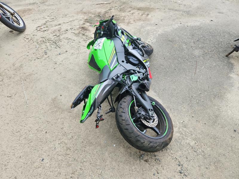 2019 Kawasaki Zx VIN JKBZXVE1XKA001354 COPART salvage auction — ROLLOVER, LA - CERT OF TITLE-SALVAGE, sold $275 on 2026-07-30 (photo 6)