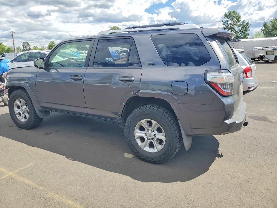 2015 Toyota 4runner VIN JTEBU5JR1F5257778 COPART salvage auction — FRONT END, Or - Salvage Title Certificate, sold $8,200 on 2026-07-15 (photo 2)