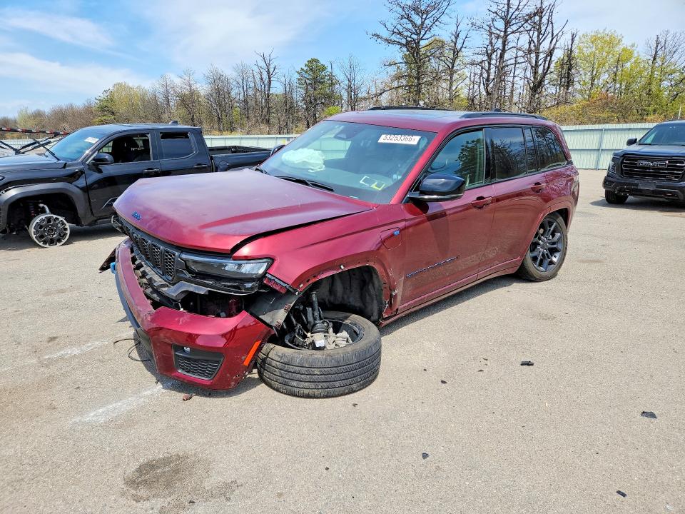 2024 Jeep Cherokee VIN 1C4RJYB63R8512273 — COPART salvage auction photo