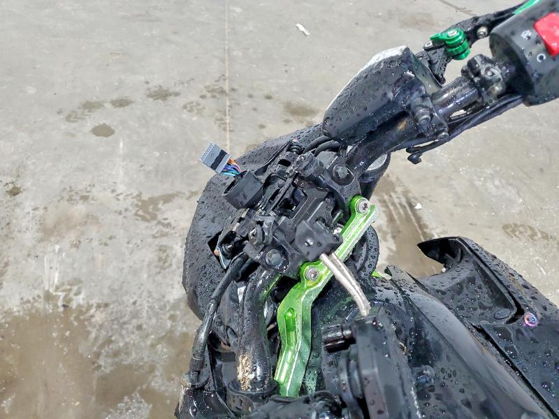 2017 Kawasaki Er VIN JKAEREG13HDA01832 COPART salvage auction — FRONT END, Salvage Title, sold $150 on 2026-07-23 (photo 7)