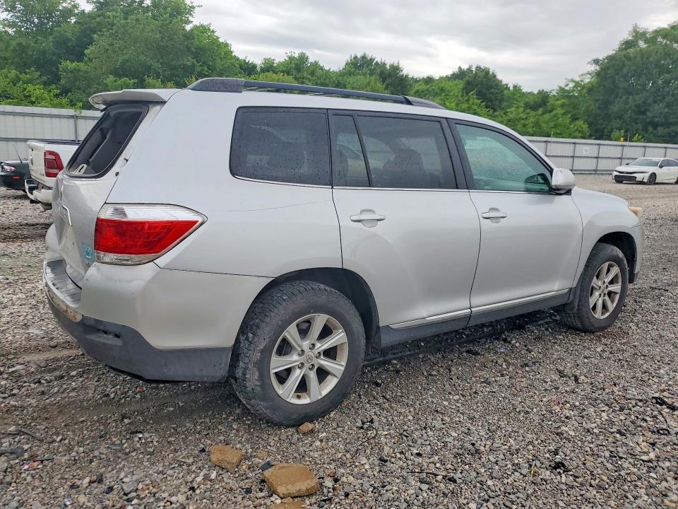 2011 Toyota Highlander VIN 5TDBK3EH8BS079775 COPART salvage auction — REAR END, AR - CERT OF TITLE-SALVAGE, sold $60 on 2026-07-27 (photo 3)