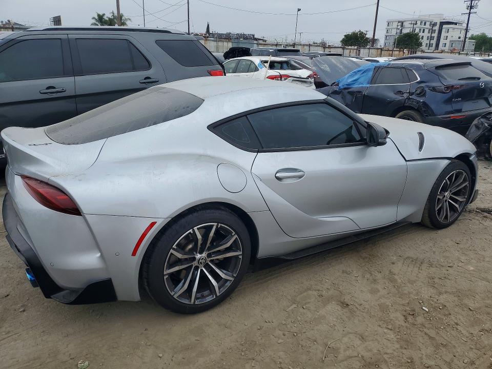 2022 Toyota Supra VIN WZ1DB2C06NW048935 COPART salvage auction — FRONT END, Ca - Salvage Certificate, sold $17,100 on 2026-07-20 (photo 3)